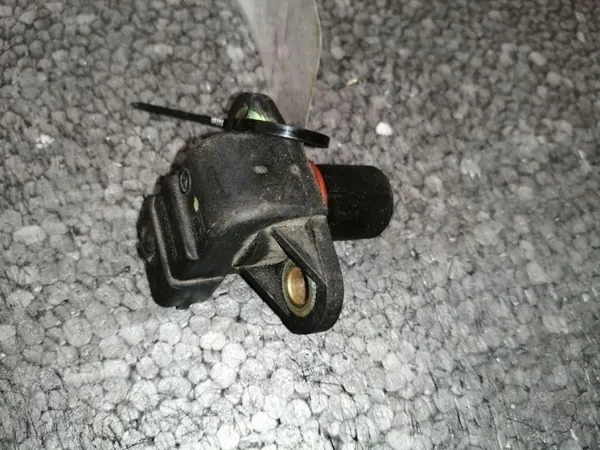Kamaxelsensor OEM A0041530028 för Mercedes W202 image 2