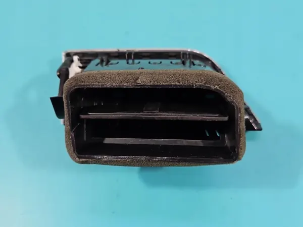 Grille Avant Gauche Skoda OE OEM 5E0819701E image 7