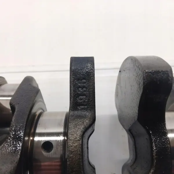 Kurbelwelle VOLVO S60 I 2.4 D5 OEM WAŁ KORBOWY image 10