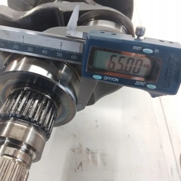 Kurbelwelle VOLVO S60 I 2.4 D5 OEM WAŁ KORBOWY image 6