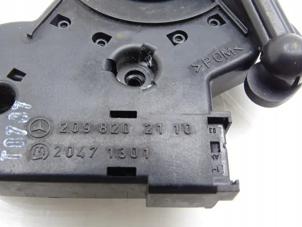 Interrupteur de fin de course OEM 2098202110 Mercedes CLK W209 image 4