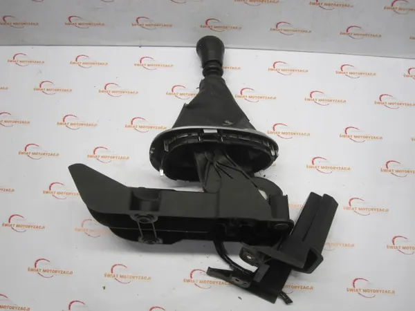 Nissan Juke I F15 Versnellingspook OEM 341011KG0B image 4