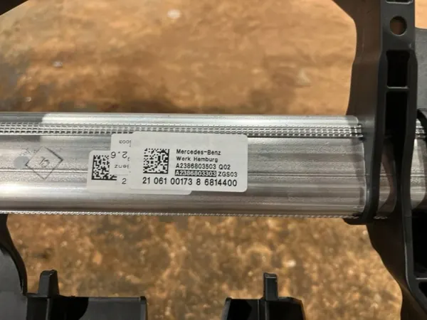 Refuerzo de salpicadero Mercedes-Benz CLS C257 OEM A2386803303 image 5