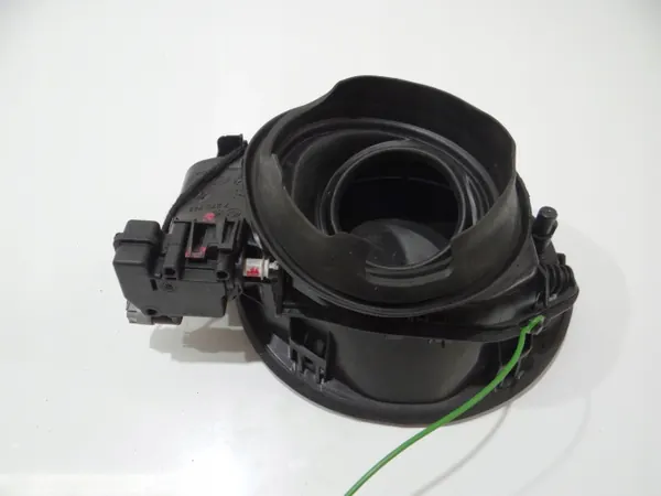 BMW Kraftstoffklappe OEM 7270745 - Gebraucht image 4