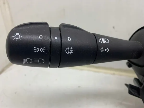 Kombischalter Renault Clio IV 255675914R image 2