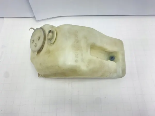 Pyyhkijännestepullot Mercedes W201 190 OEM 2018690620 image 2