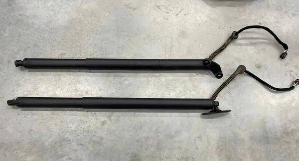 Actionneur de hayon électrique Audi A3 8Y Sportback 8Y4827851B image 1