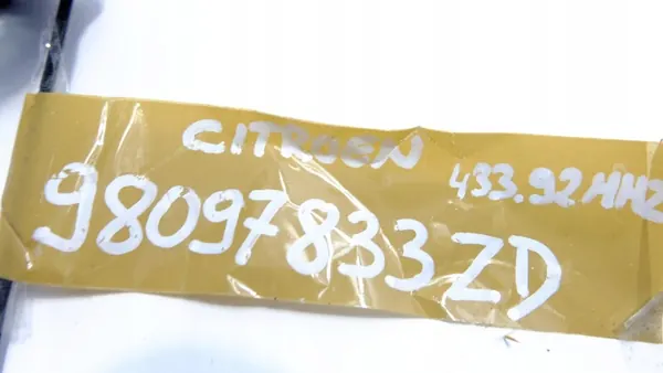 Comando Citroen OEM 98097833ZD - Estado Usado image 4