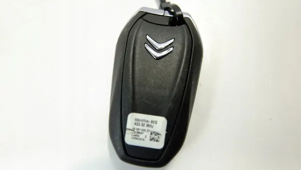 Comando Citroen OEM 98097833ZD - Estado Usado image 6