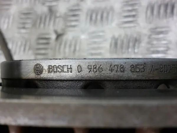 Bromsskivor + Belägg + Bromsok FR OEM Audi A3 image 7