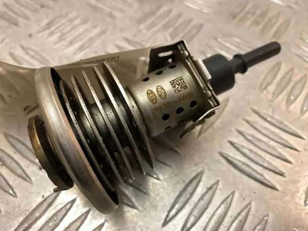 Hyundai Santa Fe 2019 AdBlue Injector 296304A800 image 3