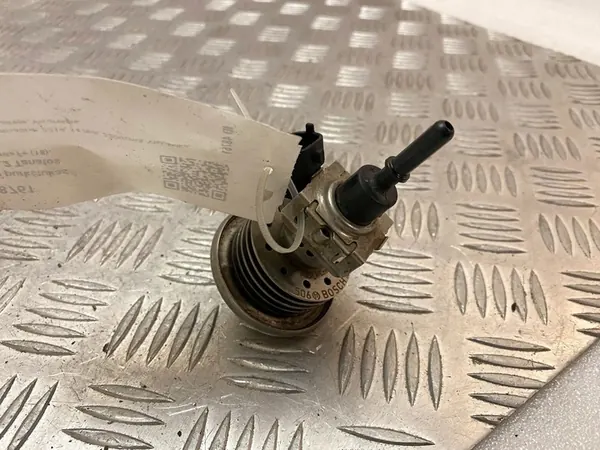 Hyundai Santa Fe 2019 AdBlue Injector 296304A800 image 4