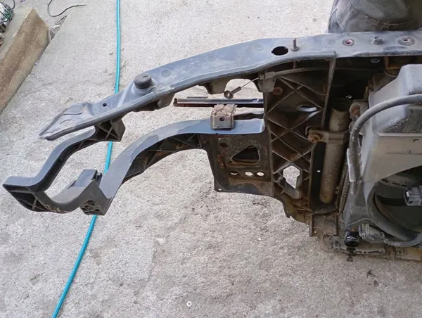 Hyundai Getz 1.1 Framsupport med Kylare image 5