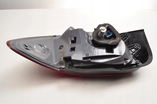 LÁMPARA TRASERA IZQUIERDA MERCEDES W176 A1769065000 image 10