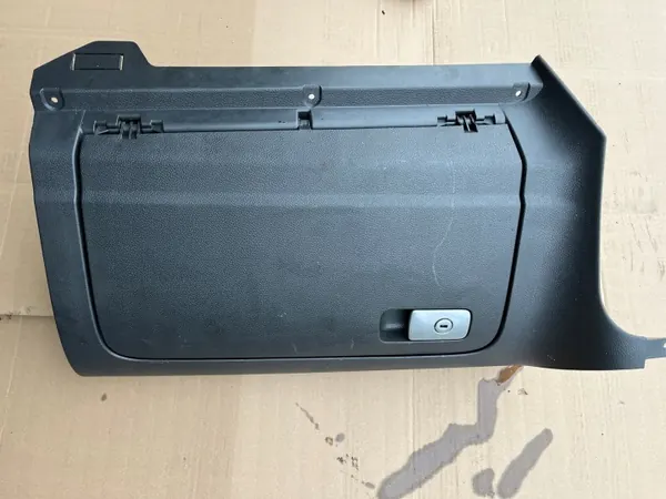 OEM 1K1857290 Kolfiber Handskfackslist VW Golf V image 2