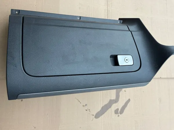 OEM 1K1857290 Kolfiber Handskfackslist VW Golf V image 3