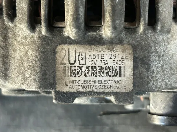 Suzuki Swift IV 1.3 Alternator DENSO image 5