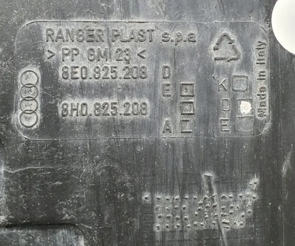 OEM 8H0825208 Rechter spatbord voor Audi A4 B7 Cabrio image 4