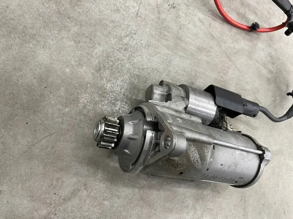 Arrancador Completo VW Audi 02E911022H image 6