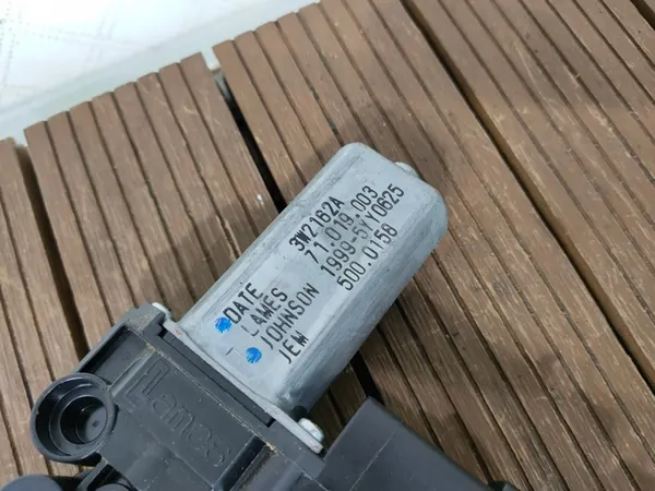 Elevador de vidro dianteiro esquerdo Opel Corsa E 39161986 image 6