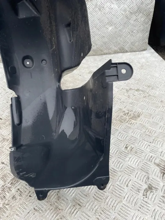 Käytetty takaoikea pyöränkaari OEM 767486829R Renault Zoe image 3