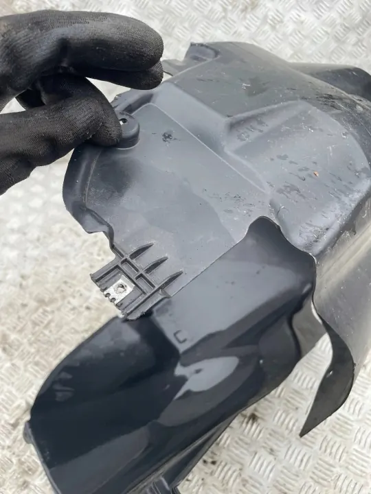 Käytetty takaoikea pyöränkaari OEM 767486829R Renault Zoe image 4