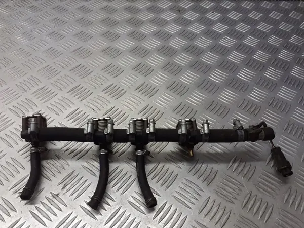 Gasinsprutningsrör OEM 67R-017294 - Begagnad image 2