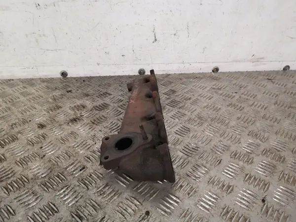 Colector de Escape Nissan X-Trail T32 OEM FBZ13698 image 4