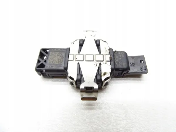 Capteur Pluie & Crépuscule OEM 8UD955559A VW Passat B8 image 3