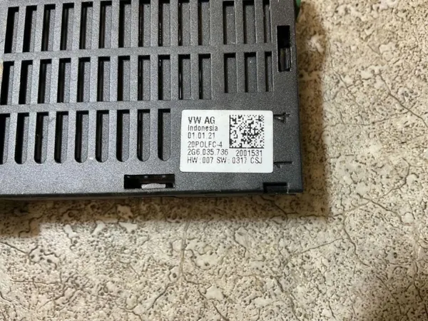 USB-portti OEM 2G6035726 VW Transporter T6:lle image 4