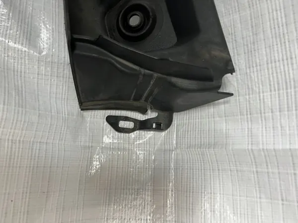 OEM 2138308703 Cache Pare-brise Mercedes W213 image 8