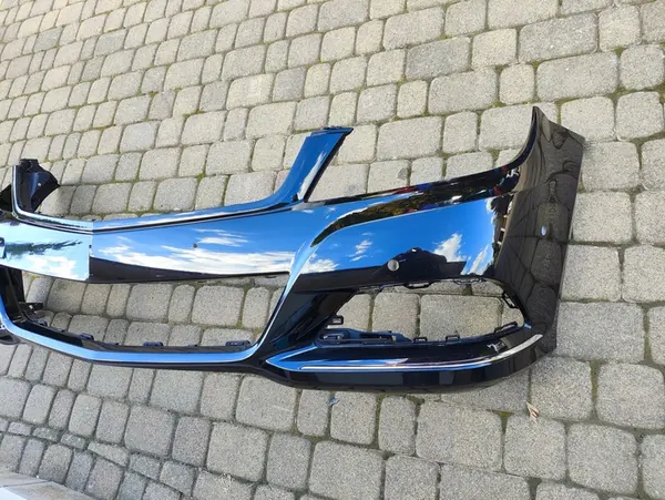 MERCEDES C-KLASA W204 LIFT 10-14 Parachoques delantero A2048805547 image 3