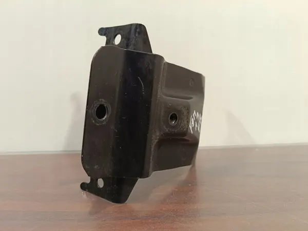 Subaru Forester voorste gordelbeugel OEM FBZ26231 image 3