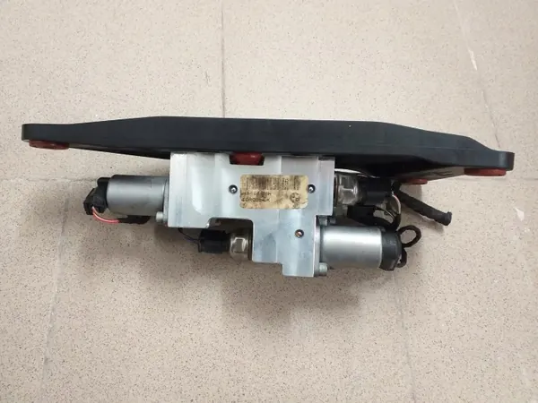 BMW Kleppenblok Pomp Adaptief OEM 6794578 image 4