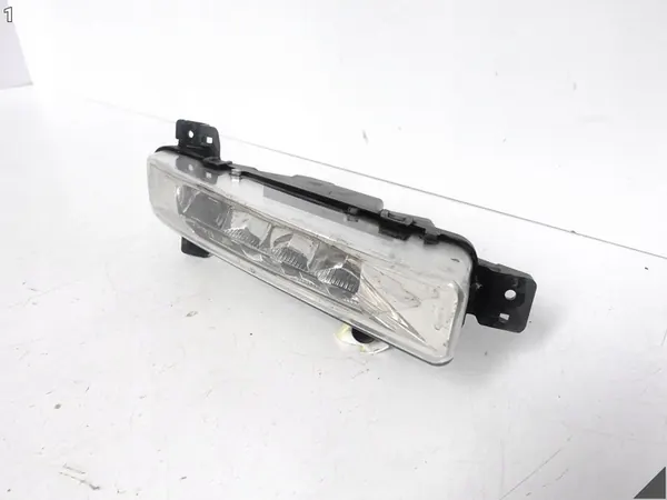 BMW 5 G30 G31 6 G32 GT Halógeno LED DRL Direito Frontal 7349132 image 2