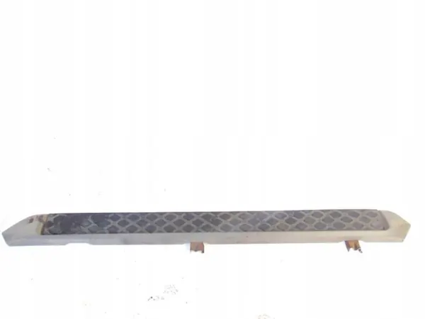 OEM 377781 Estribo direito Nissan Pathfinder R51 image 2