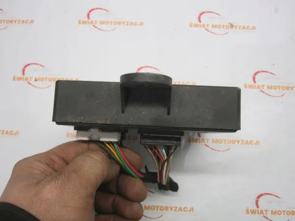 Opel Vivaro B 16r EMM-Modul OEM 231A03142R image 4