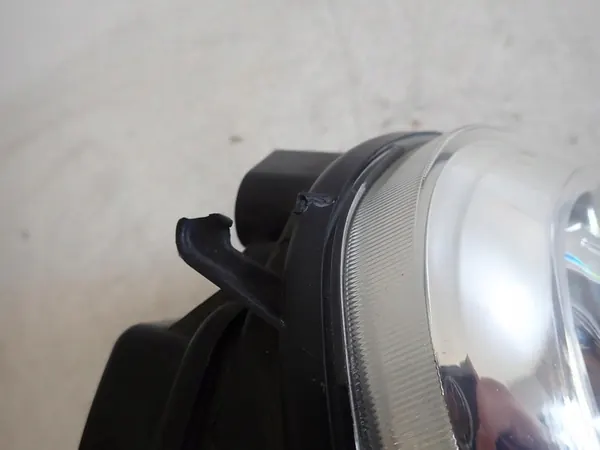 FARO ESQUERDO FIAT 500 XENON 51844937 image 3