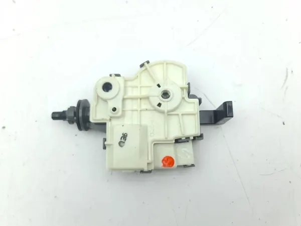 Actuateur trappe carburant Toyota RAV4 OEM AMD172086 image 2