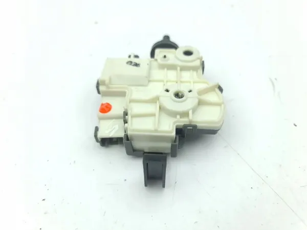 Actuateur trappe carburant Toyota RAV4 OEM AMD172086 image 4