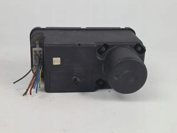 VW Passat B3 centrale vergrendelpomp OEM 357962257 image 2