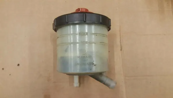 Volkswagen Golf I 1975 Stuurbekrachtigingsvloeistofreservoir OEM 431422373B image 2