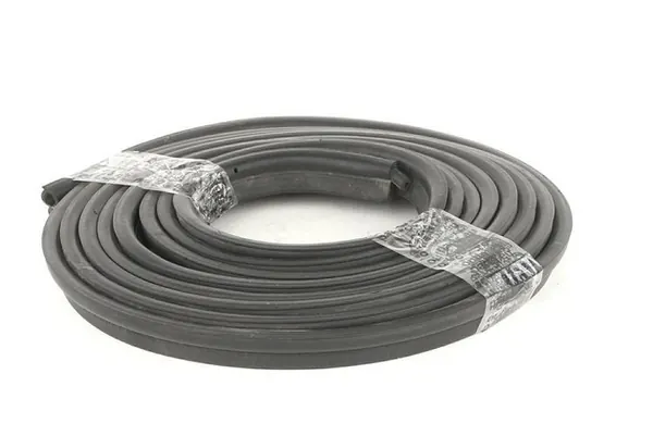 Iveco Door Seal 504085327 image 3