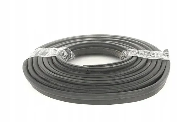 Iveco Door Seal 504085327 image 7