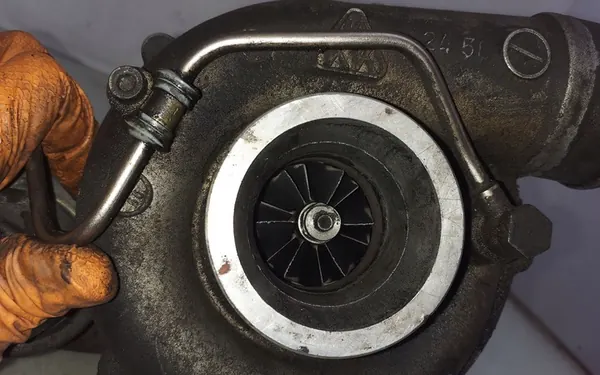 Volvo OE 074145701J Turbocompresor image 7