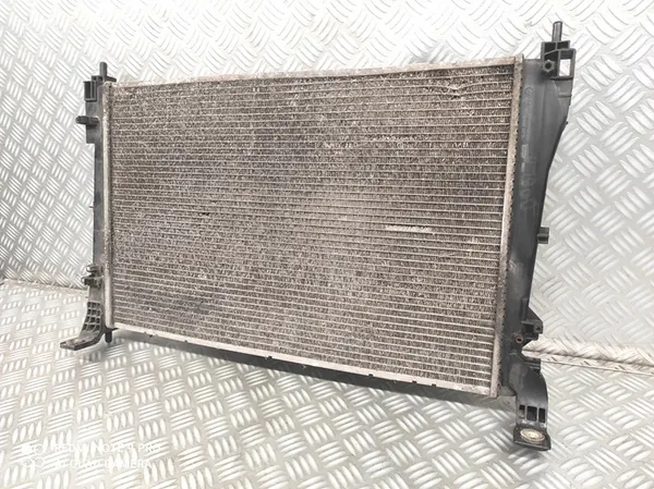 Radiador de motor DENSO 51812209 51938013 image 10