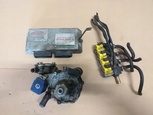 Kit GPL STAG 300 com evaporador e controlador image 2