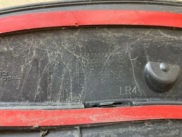 OEM 8K9853817 Vänster Bakre List Audi A4 B8 Allroad image 6