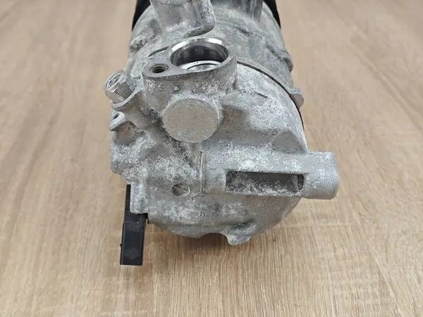Compressore AC Audi A6 C7 2.0 TDI 4G0260805AC image 4