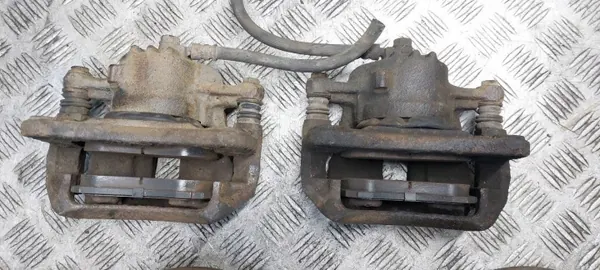 Bromssats Framaxel OEM ZACISK PRZÓD CARISMA 1.8 GDI image 5